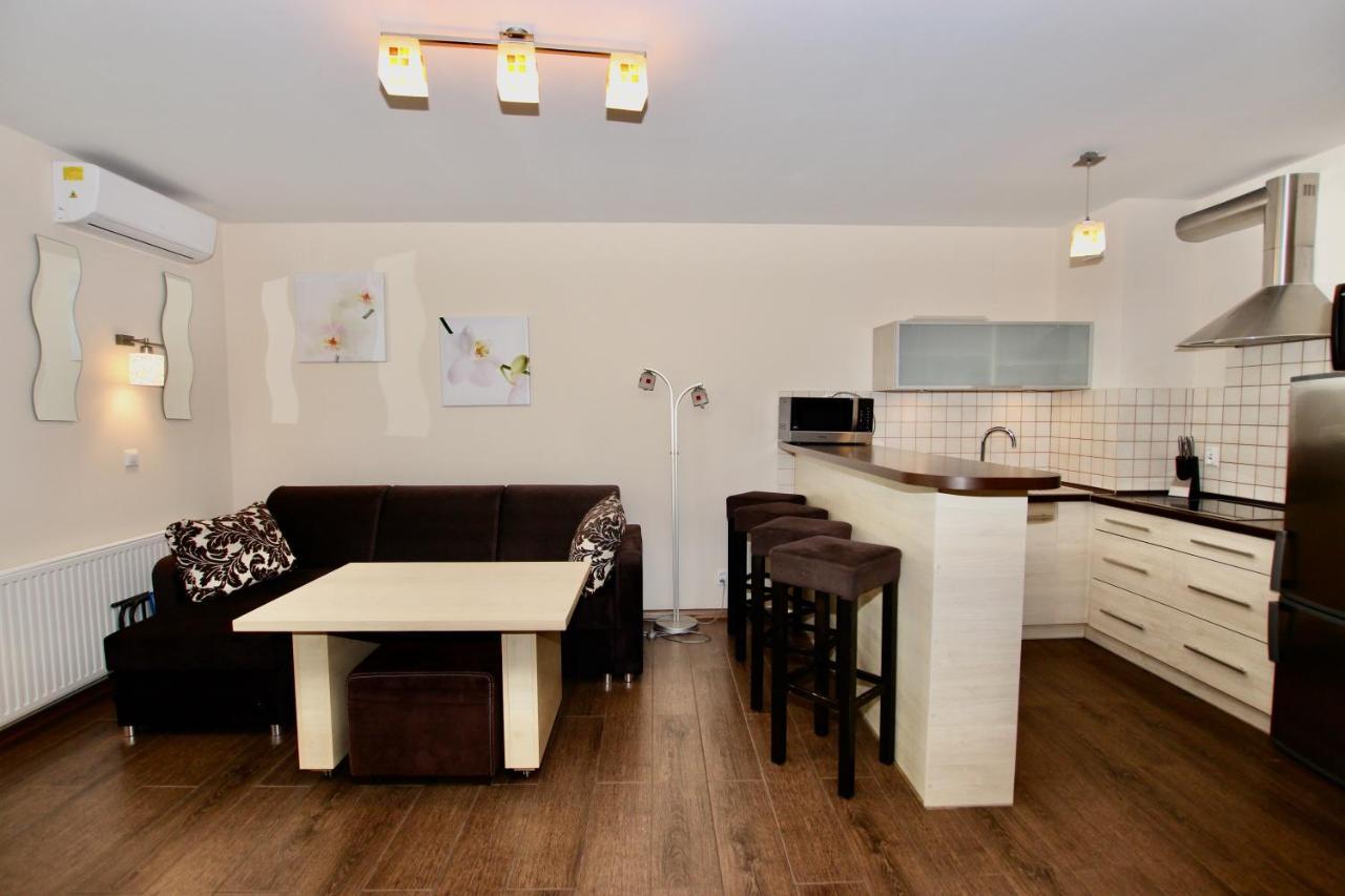 Apartamenty Bursztynowe Komnaty Darlowko Exterior foto
